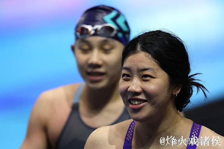 世锦赛女子50米自由泳:程玉洁与吴卿风携手闯入半决赛 世锦赛女子50米自由泳:程玉洁与吴卿风携手闯入半决赛